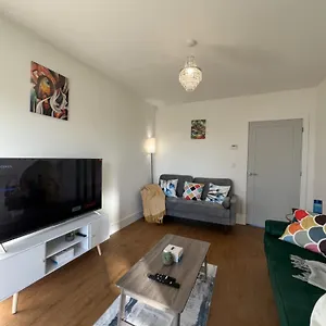 New Peaceful Luxury With Free Parkingwifi Holiday home